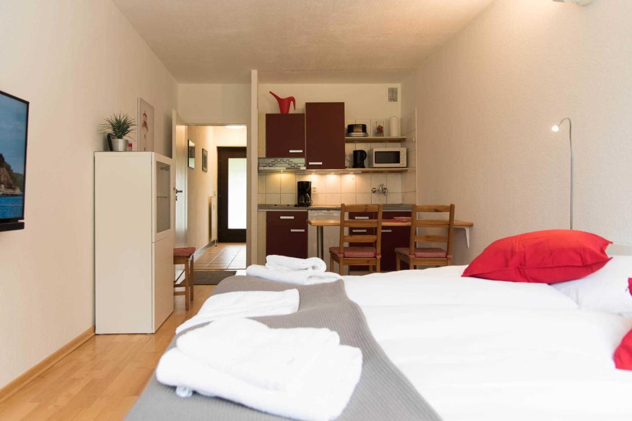 Ferienwohnung Cooler Hund Schilksee Exterior foto
